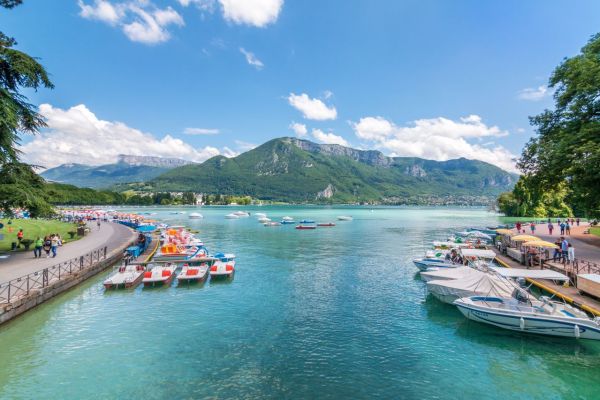 Créez des souvenirs inoubliables lors de votre evg à Annecy